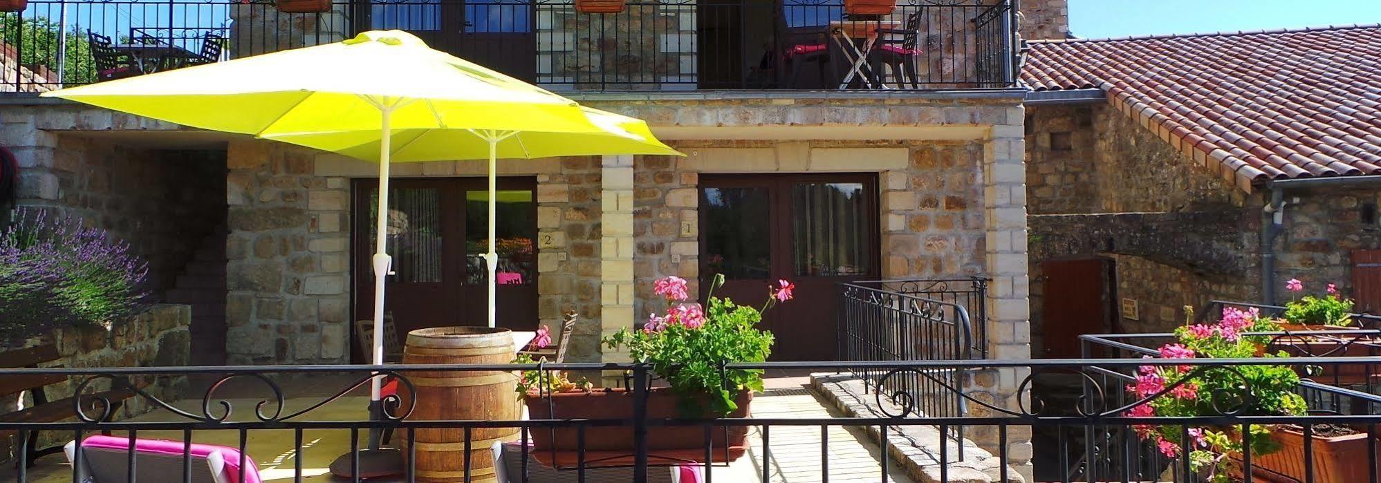 Aux Vieux Arceaux Hotel Mercuer Kültér fotó